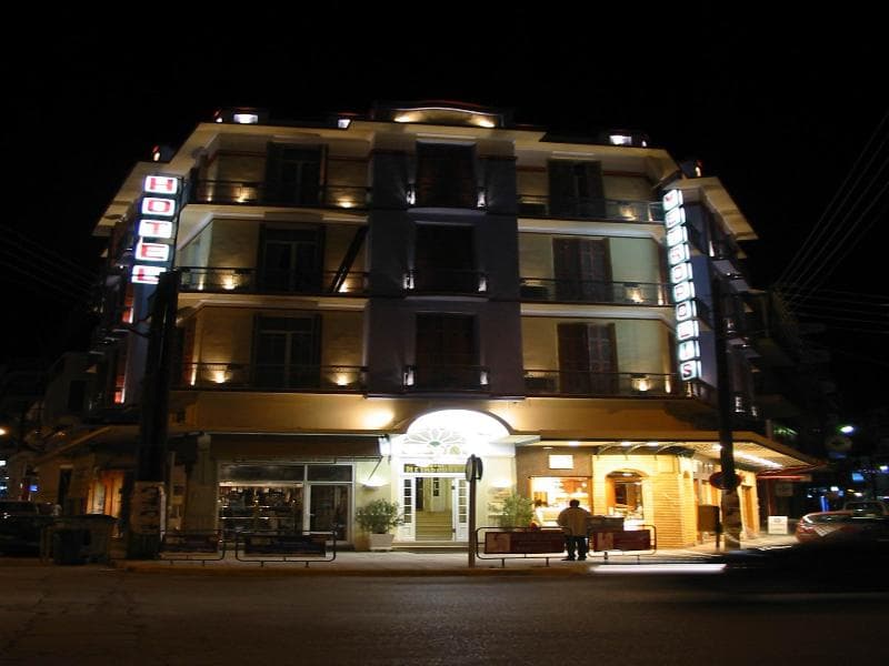 Metropolis Hotel photo 1
