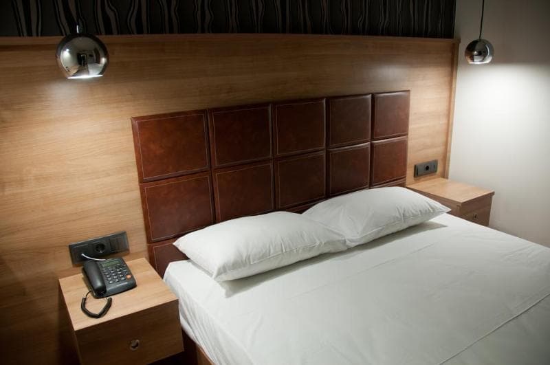 Metropolis Hotel 5