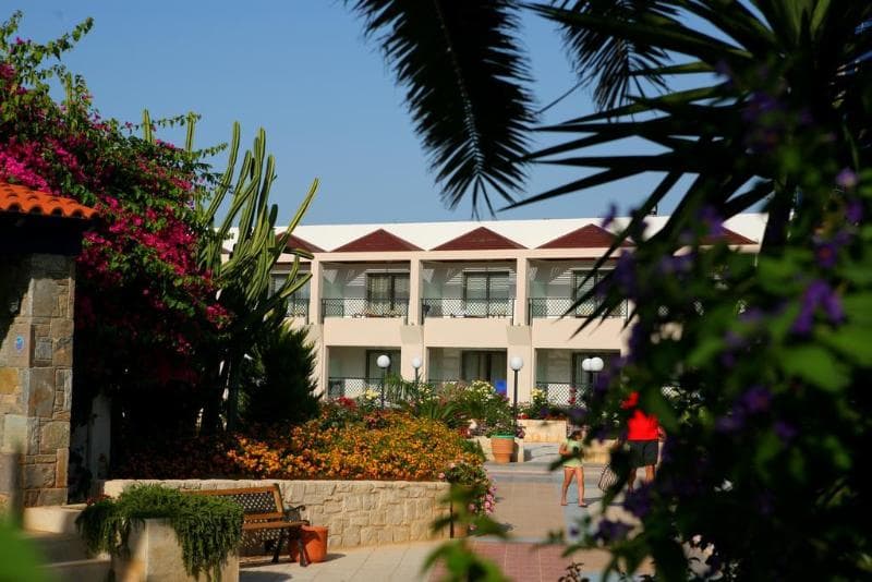 Kosta Mare Palace 5