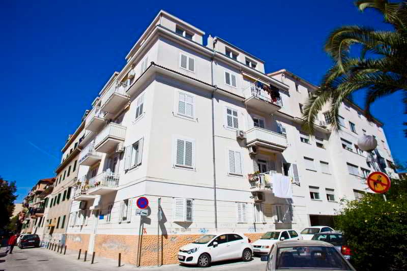 Split Apartments 4