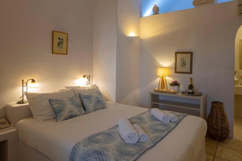 Aria Lito Mansion main