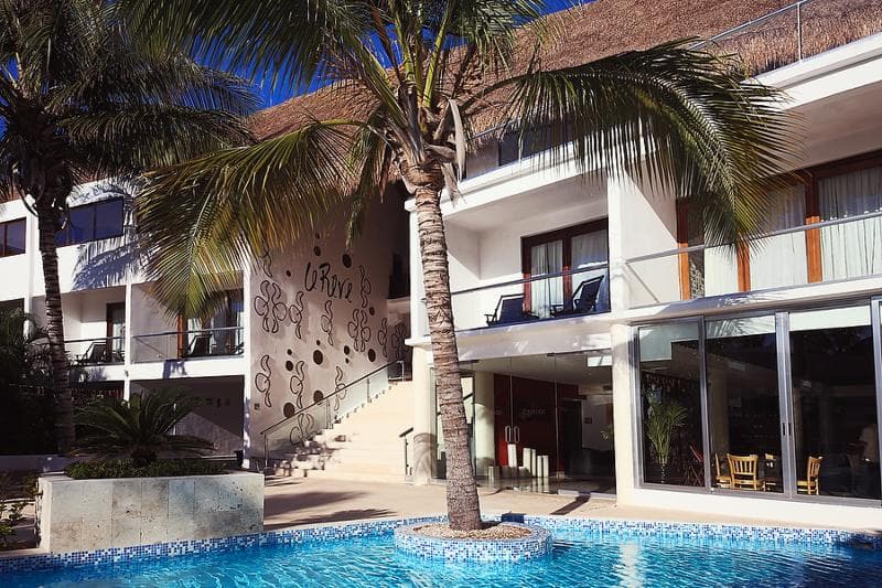 Le Reve By Mij Beachfront Hotel 3