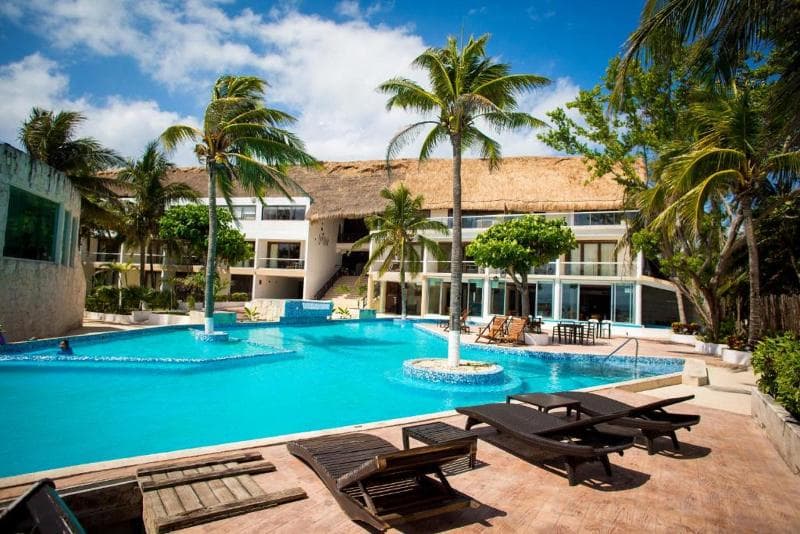 Le Reve By Mij Beachfront Hotel photo 1