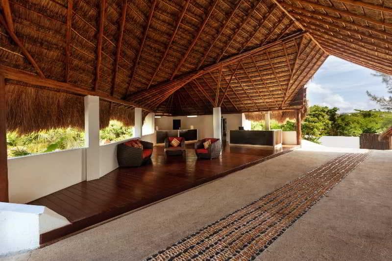 Le Reve By Mij Beachfront Hotel 4
