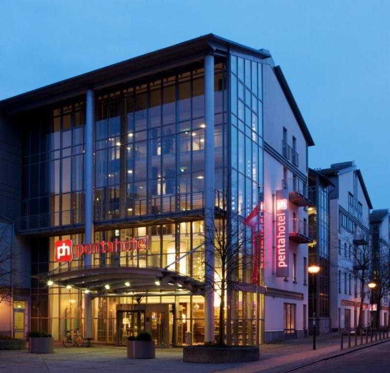 Pentahotel Rostock 3