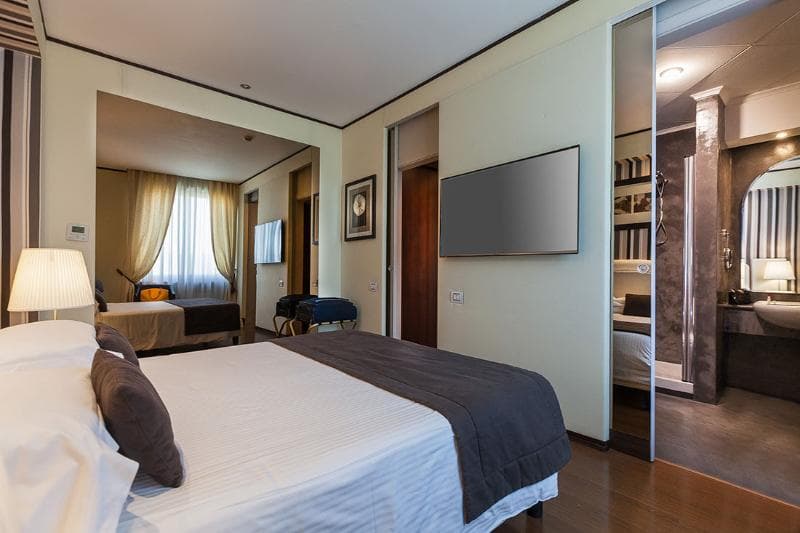 TH Roma - Carpegna Palace Hotel photo 1