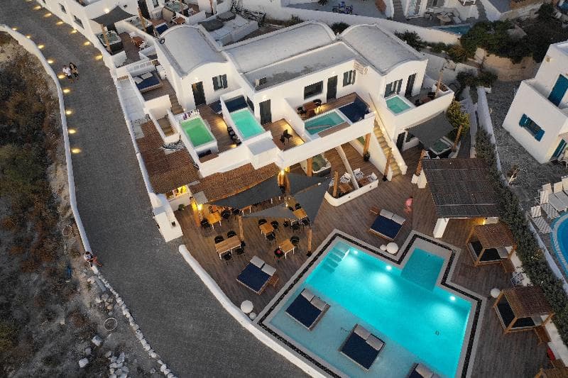 Amaze Suites ( Adults Only) 1