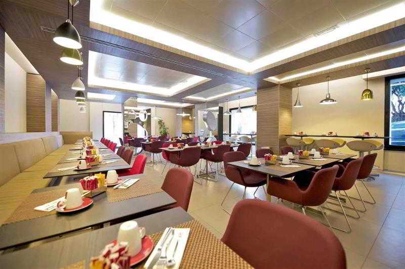 Mercure Roma Centro Colosseo 4