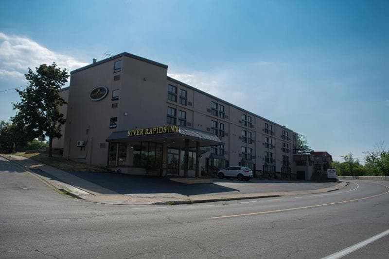 River Rapids Inn 4