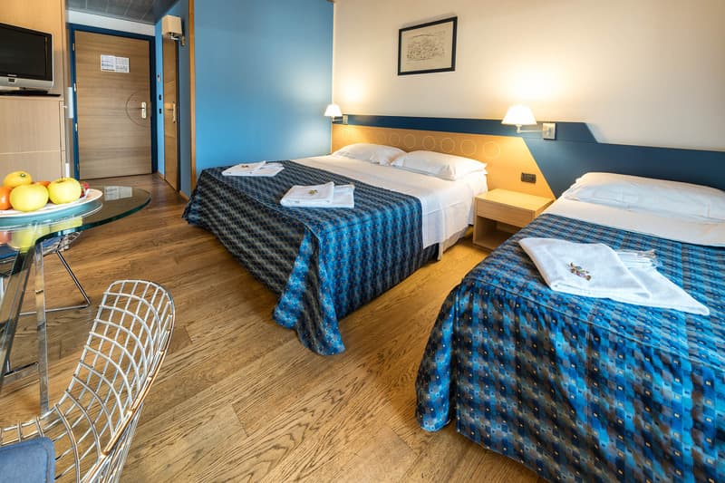 West Point Airport Hotel 2