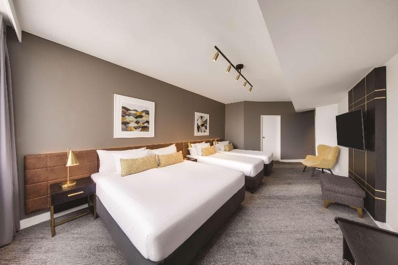 Vibe Hotel Sydney 5