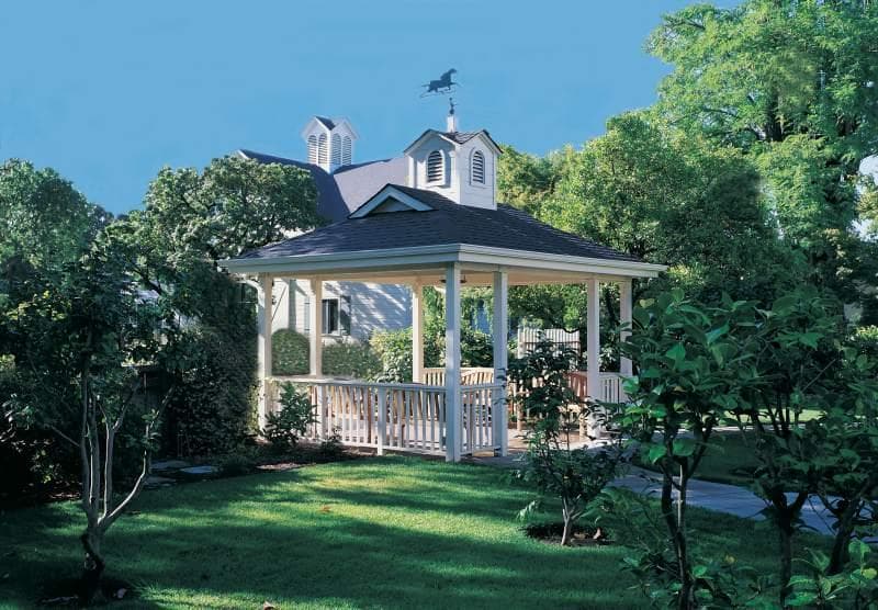 Macarthur Place main