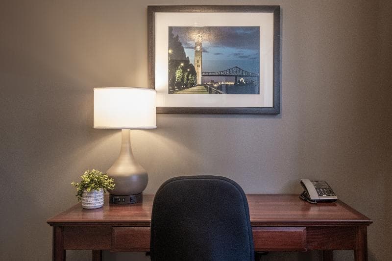 Hotel Faubourg Montreal 4
