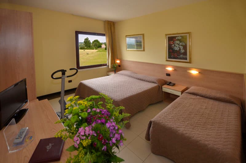 Ayri Hotel 4