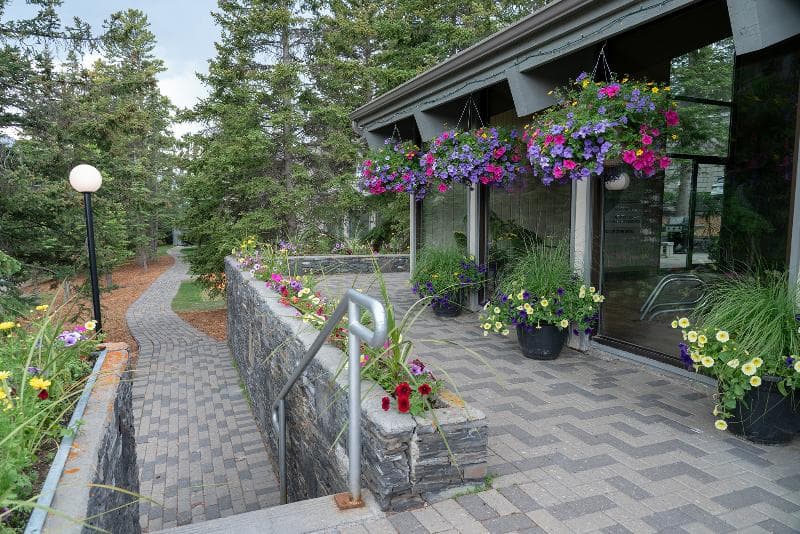 Tunnel Mountain Resort 4