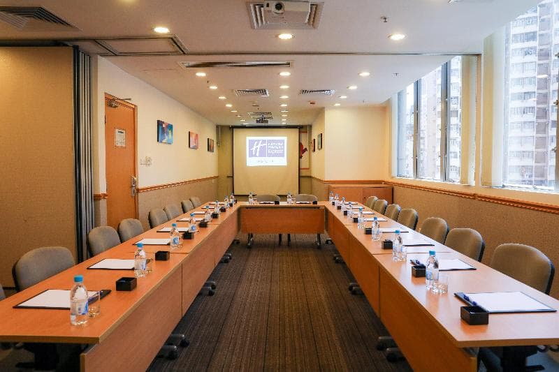 Holiday Inn Express Causeway Bay main
