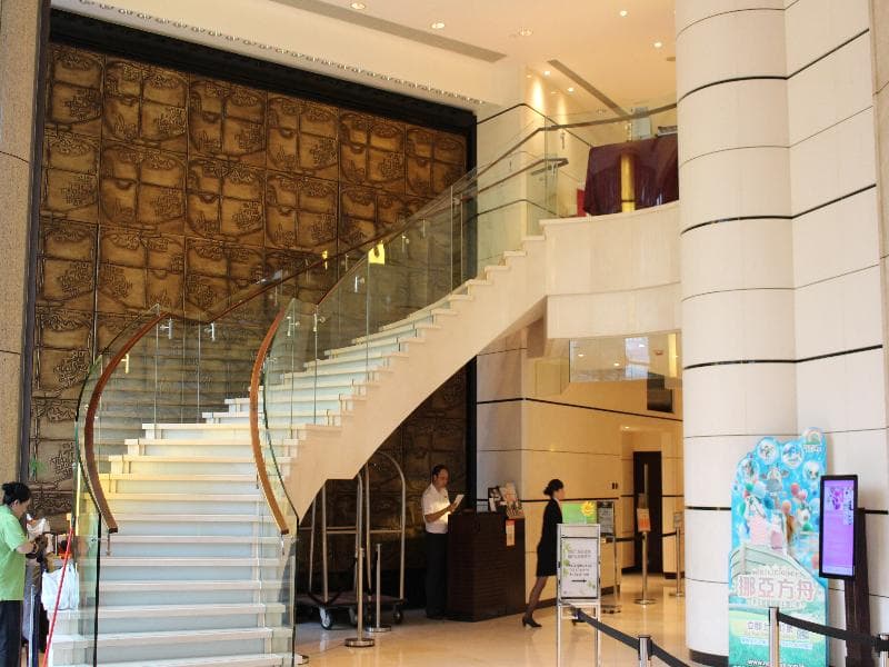 Royal View 2