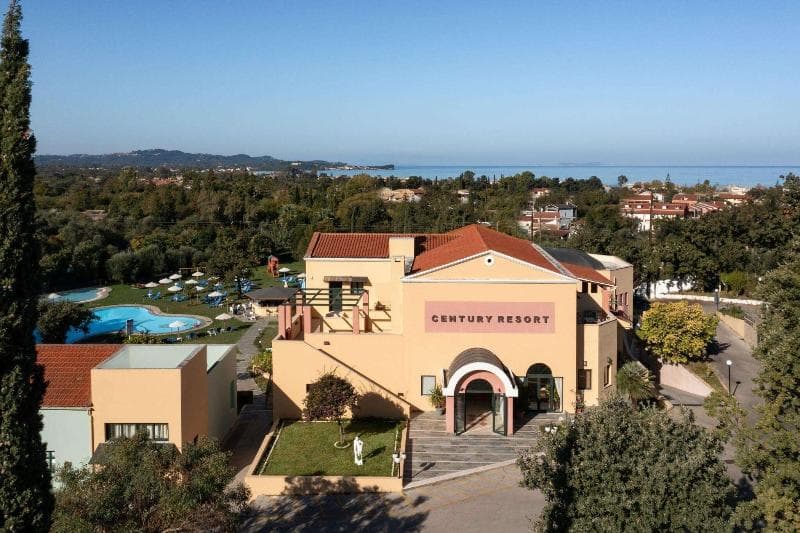 Century Resort Apartments 4