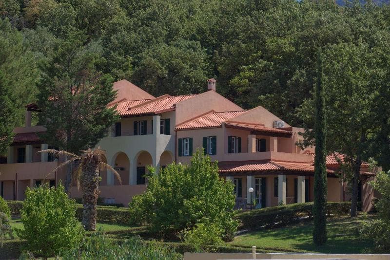 Century Resort Apartments 5