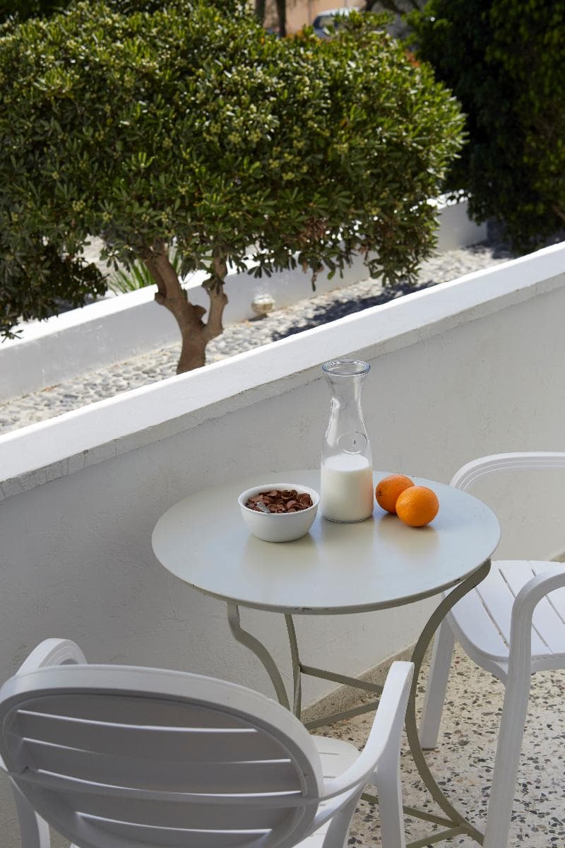 Nissos Thira Hotel 5