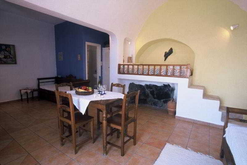 Krokos Villas 4