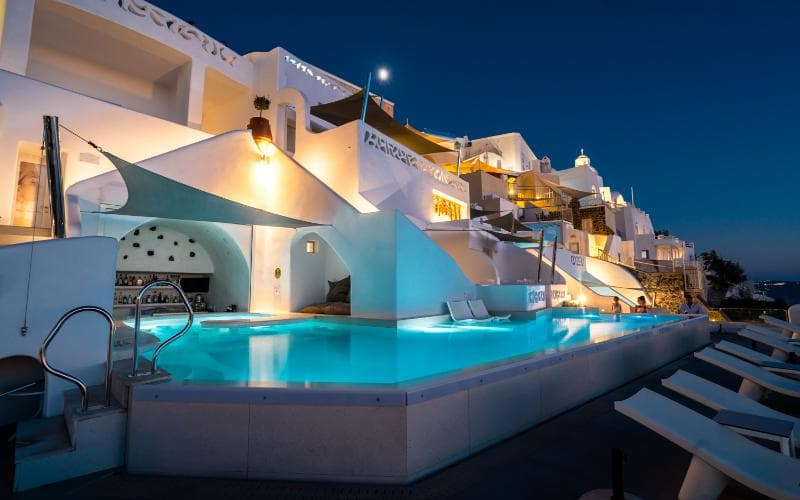 Athina Luxury Suites 4