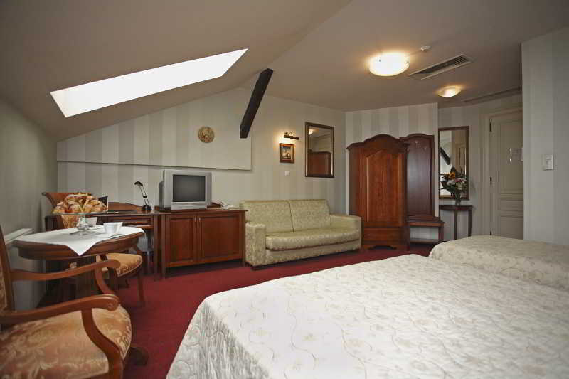 Ostoya Palace 5
