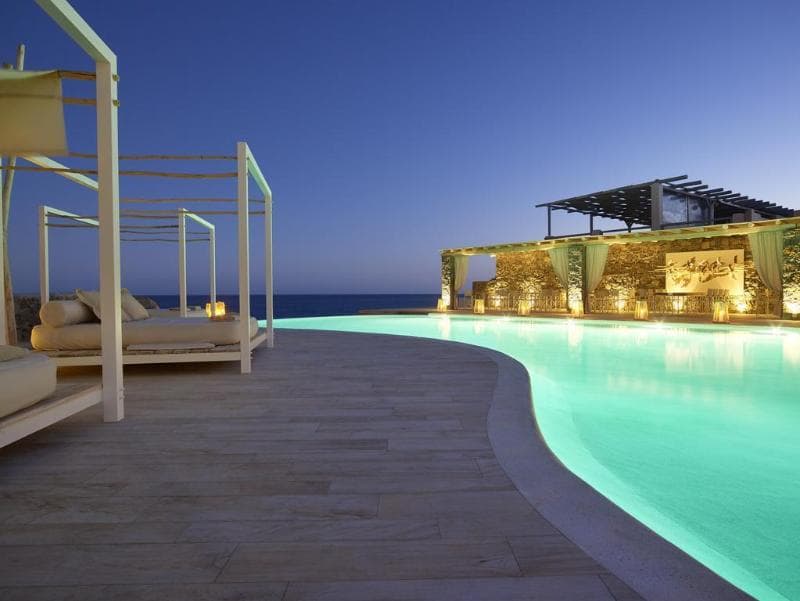 Artemis Deluxe Rooms 4