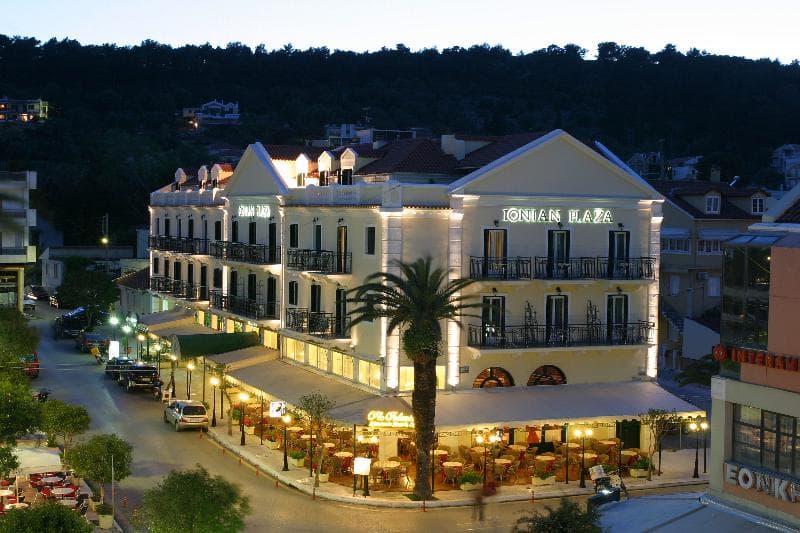 Ionian Plaza Hotel 4