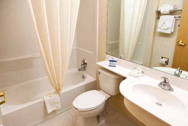 Microtel Inn & Suites By Wyndham Chihuahua 5