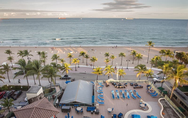 Courtyard Fort Lauderdale Beach 4