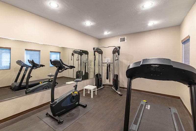 Quality Suites South 2