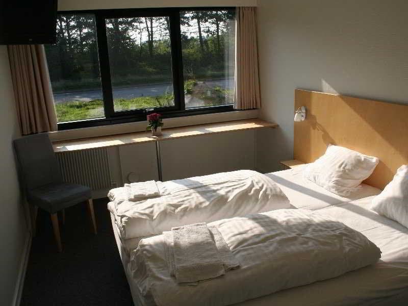 Stop'n Sleep Hotel 5