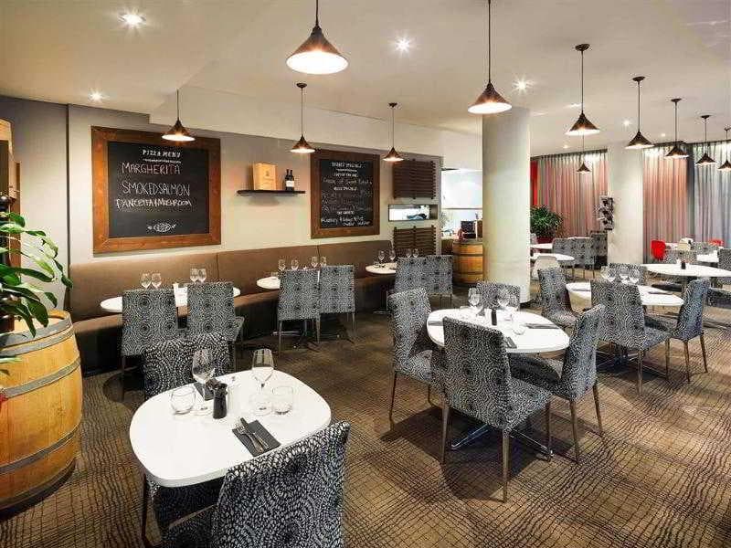 Ibis Perth 4
