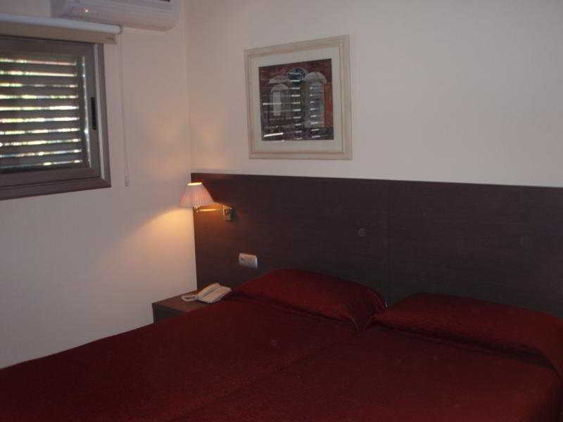 Bardon Aparthotel 4