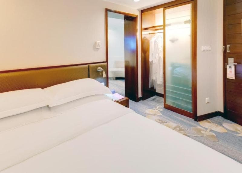 Guangzhou Ocean Hotel photo 1