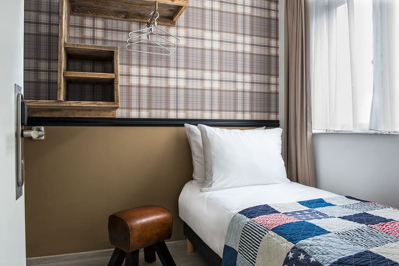 Max Brown Hotel Canal District 4