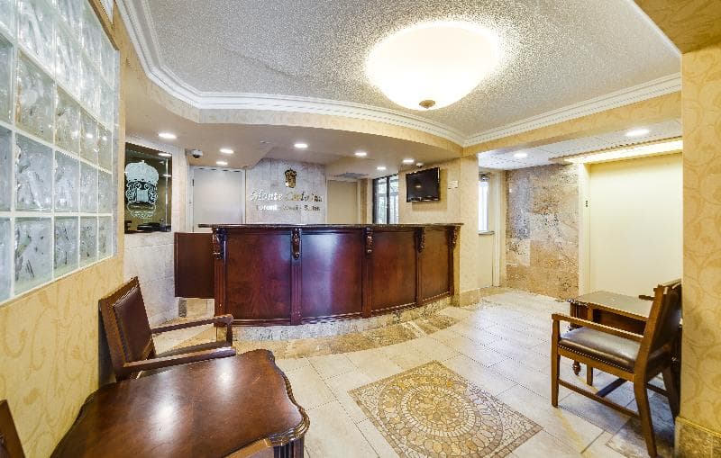 Monte Carlo Inn Toronto West Suites 2