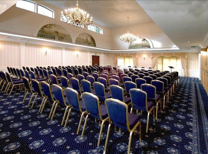 Tre-Ysgawen Hall photo 1