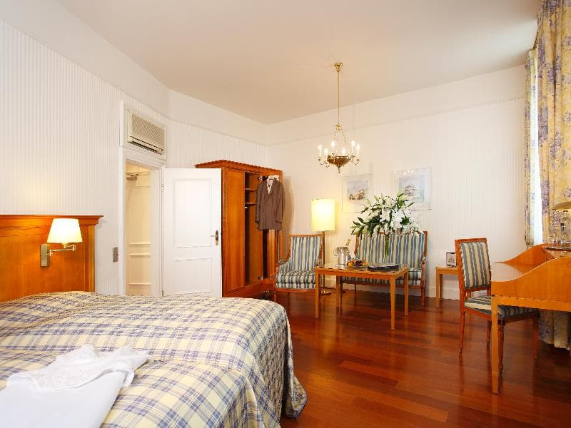 Schlosshotel Karlsruhe 4