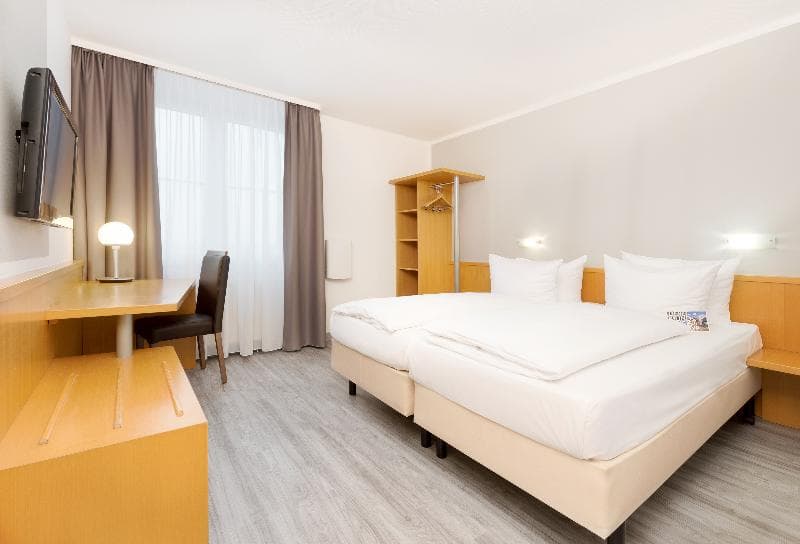 Courtyard Dortmund main