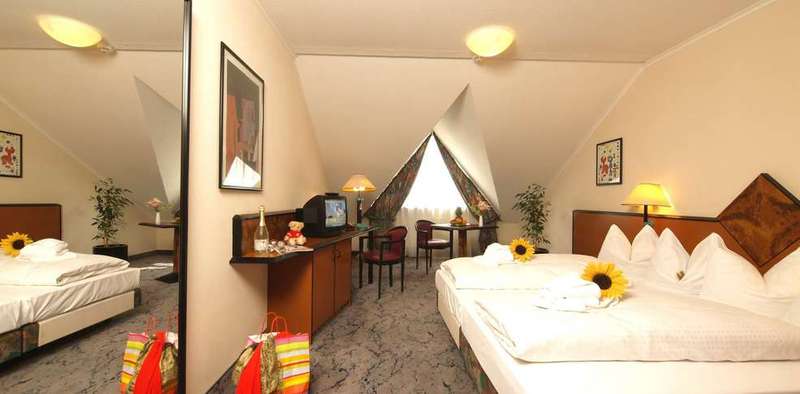 H+ Hotel Stuttgart Herrenberg 5