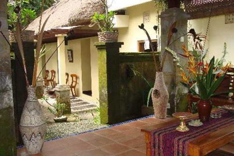 Biyukukung Suite & Spa main