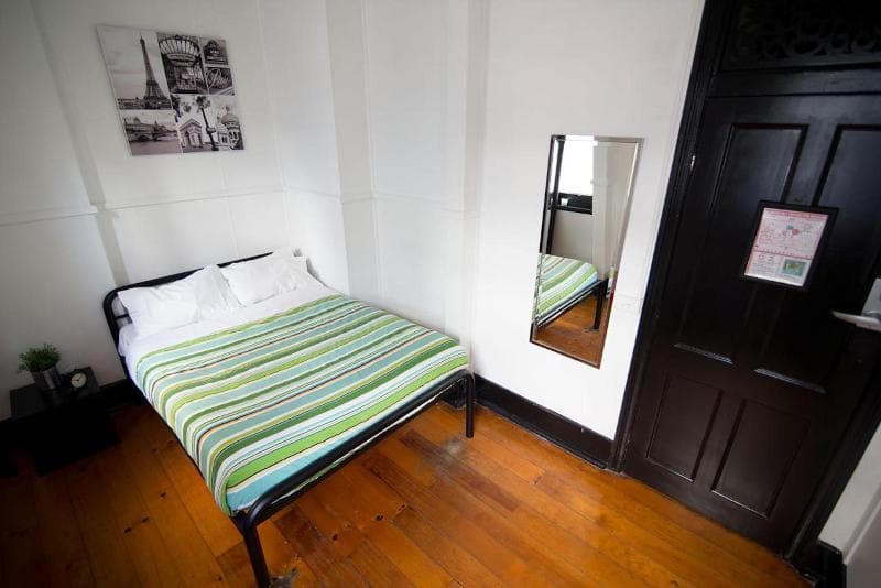 Nomads Brisbane Hostel (Adults Only) 3