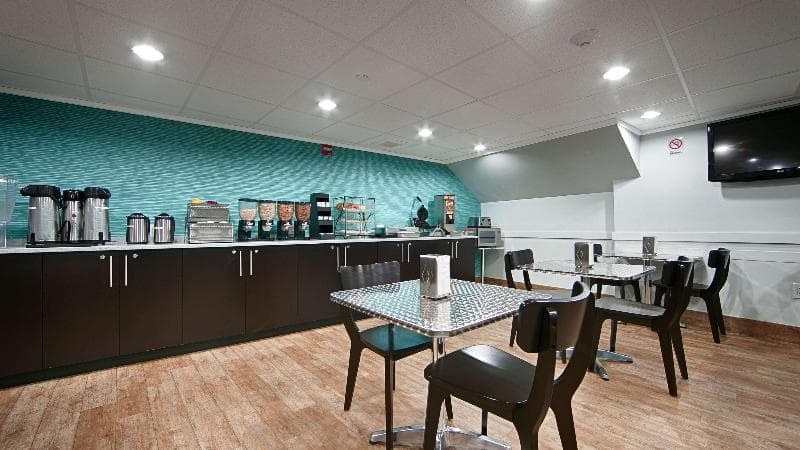 Best Western Plus Brooklyn Bay Hotel 3