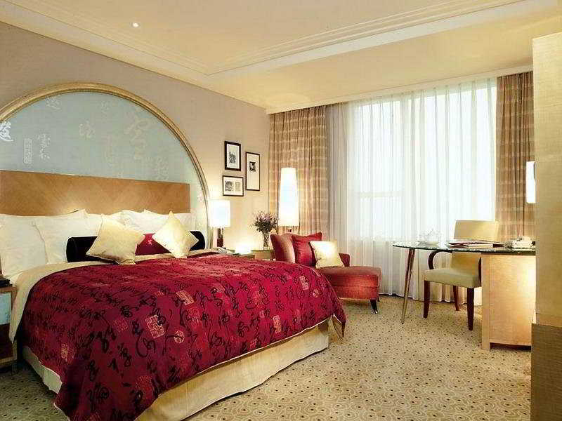 Renaissance Shanghai Pudong Hotel 3