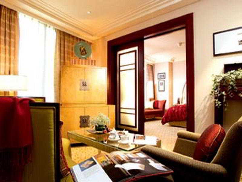 Renaissance Shanghai Pudong Hotel 5