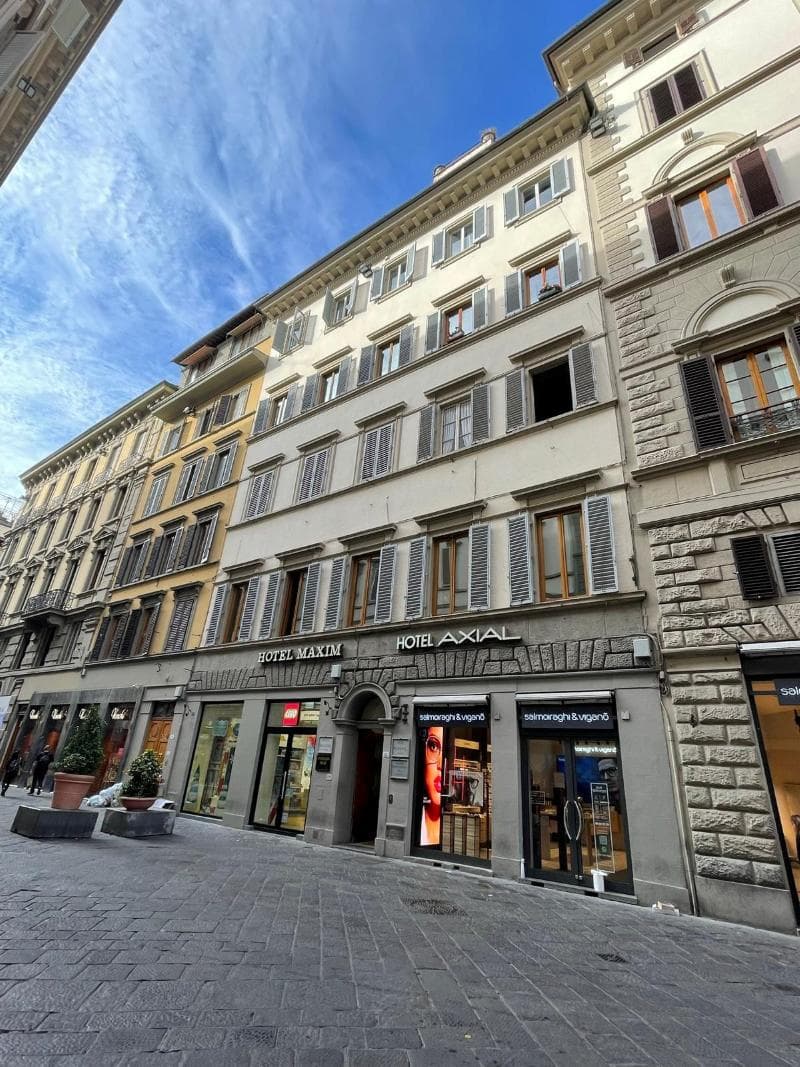 Hotel Maxim Axial 1