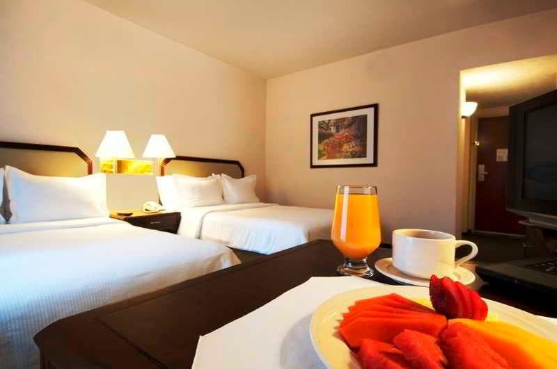 Fiesta Inn Toluca Tollocan 5