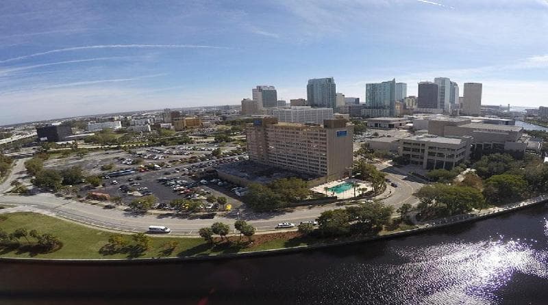 The Barrymore Hotel Tampa Riverwalk [Ex-Howard Johnson Plaza] 1